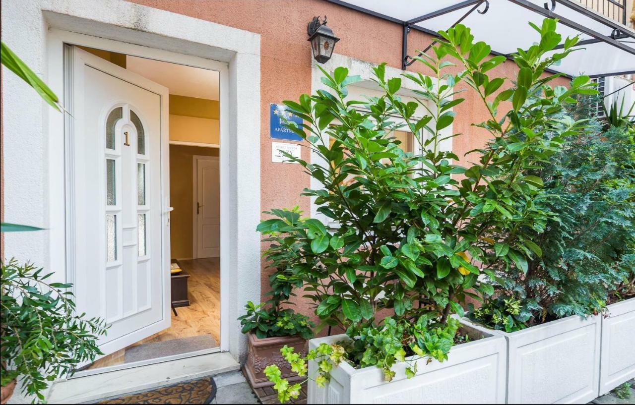 Apartments Suzy Split Zewnętrze zdjęcie
